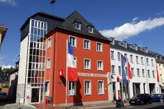 Neubau und Sanierung der Wohn-und Geschaftshäuser "ehem. Kronprinzareal" mit Außenanlagen in Wunsiedel